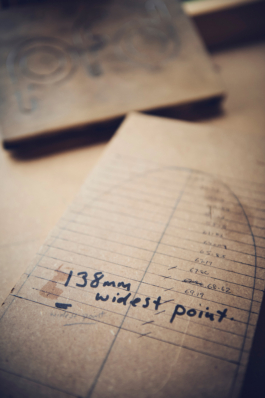 outline of PFD bamboo skis and workings for widest point at tip of skis. Ross Woodhall - Action & Lifestyle Photography