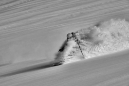Ski Club of Great Britain skier photographed in La Clusaz, France Ross Woodhall - Action & Lifestyle Photography