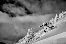Ski Club of Great Britain skier photographed in La Clusaz, France. Ross Woodhall - Action & Lifestyle Photography