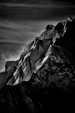 Jagged snow cover peaks of La Balme photographed in La Clusaz, France. Ross Woodhall - Action & Lifestyle Photography